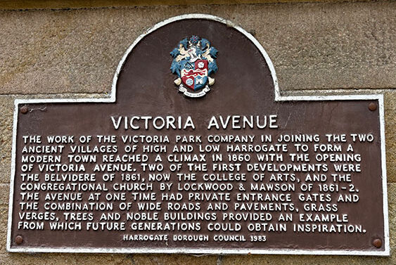 1983 Victoria Avenue sign
